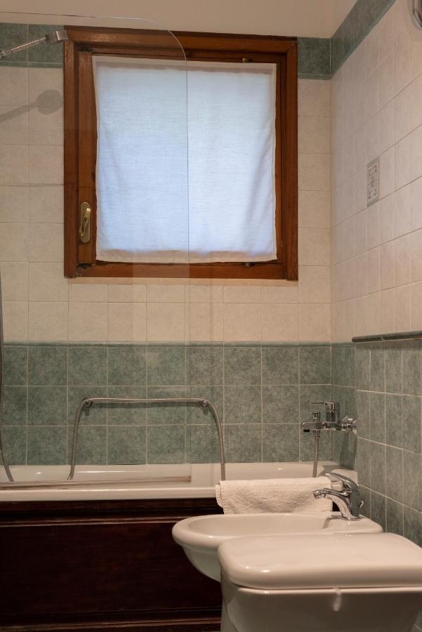 66 Guest house *