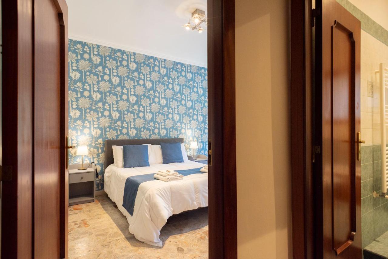 66 Guest house *