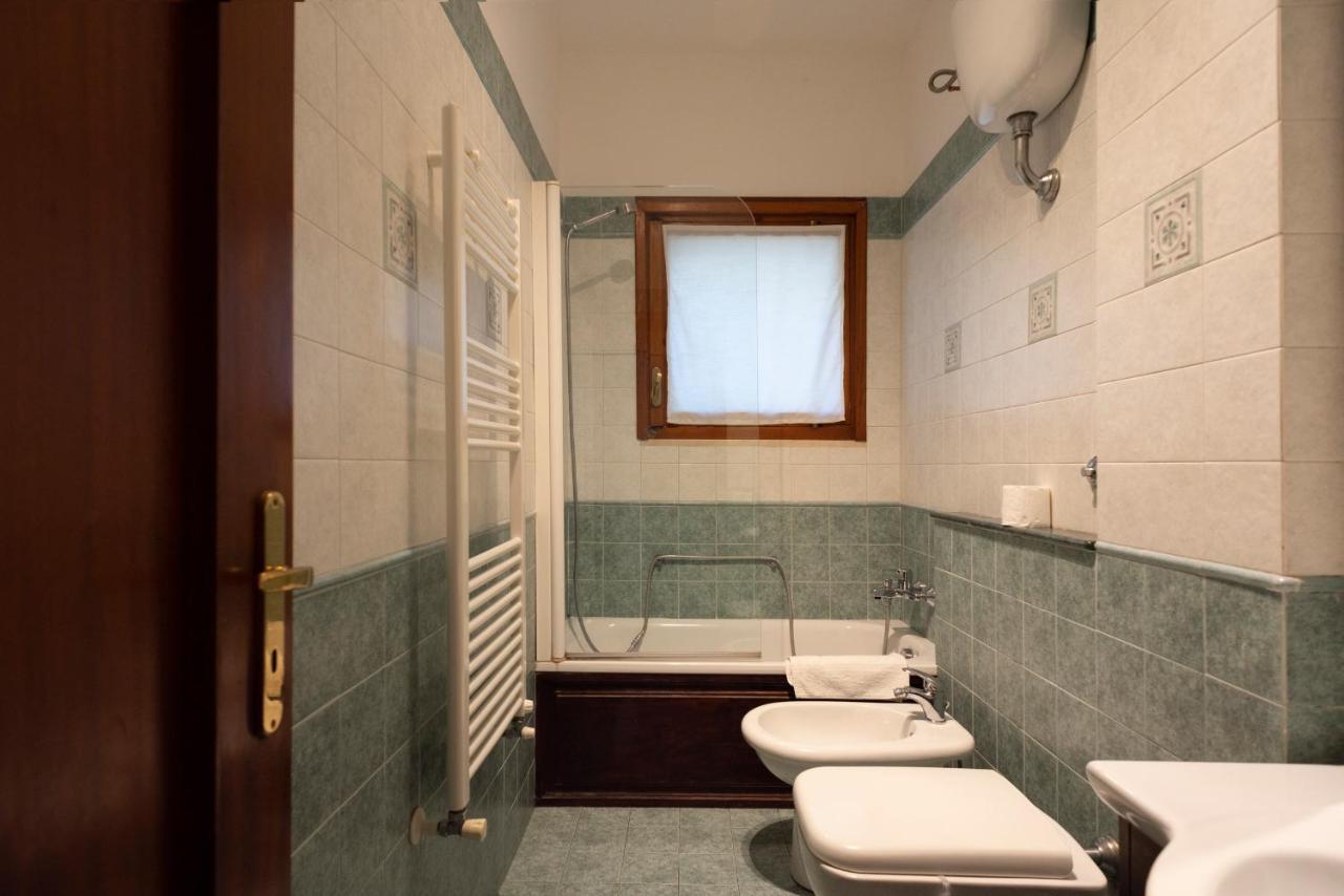 66 Guest house *